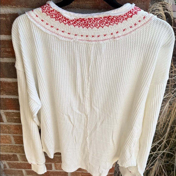 We the Free Ladies M Oversized Holly Henley Top w/Red Embroidery & Stitching - Picture 13 of 13